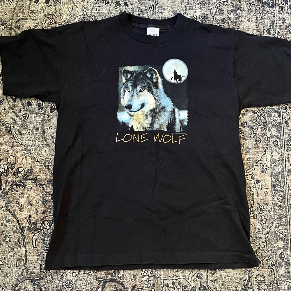 Vintage Y2K Lone Wolf Graphic T-Shirt